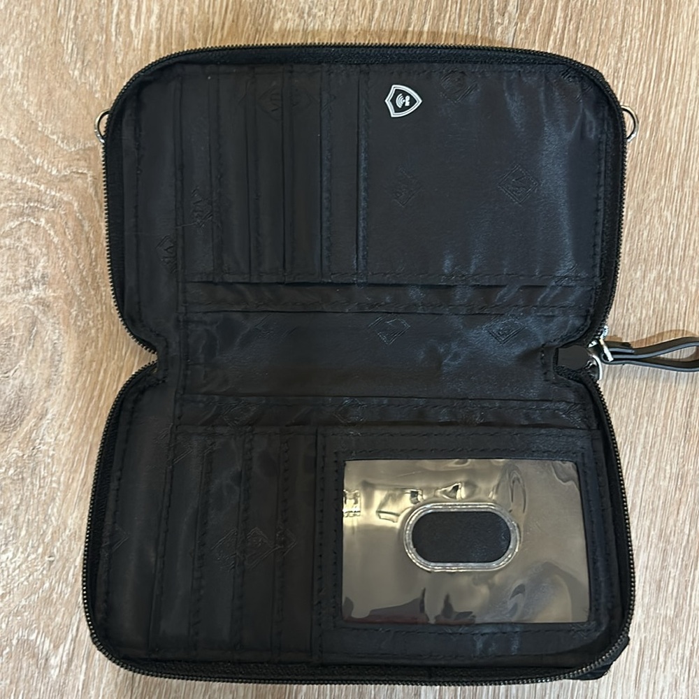 Wallet - Picture 2 of 4